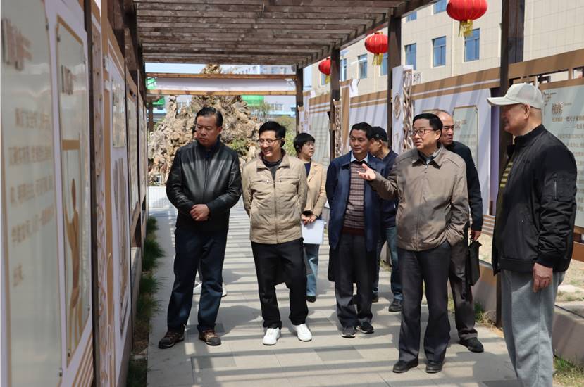 徐華利一行到公司調研 徐華利一行到公司調研
